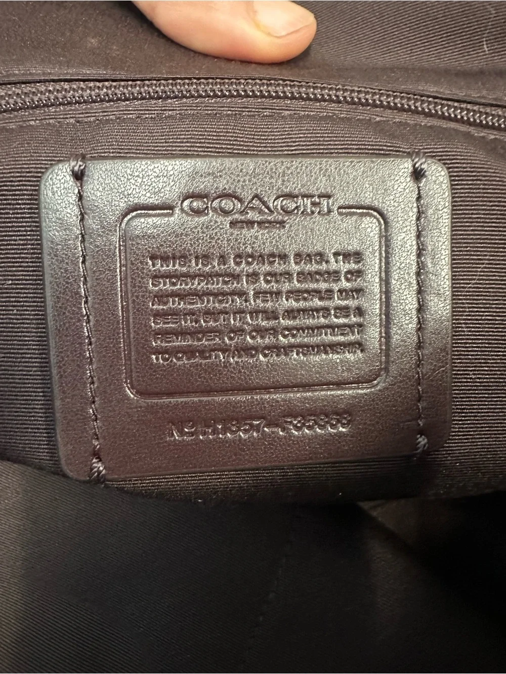 Coach Pebbled Leather Tote in Plum with Gold Chain Straps - Picture 4 of 6